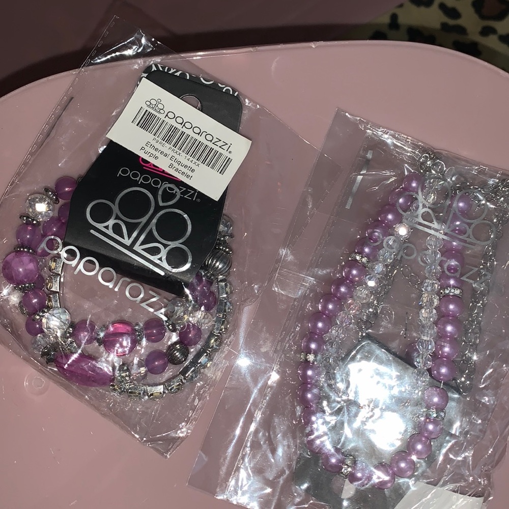 Paparazzi necklace and bracelet set.